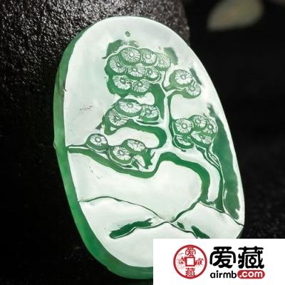 翡翠挂件多少钱一克 翡翠挂件图片价格