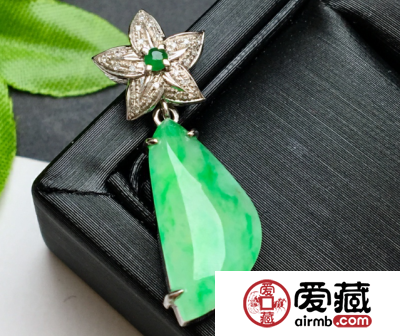 二百元的翡翠吊坠 怎么挑选二百元翡翠吊坠