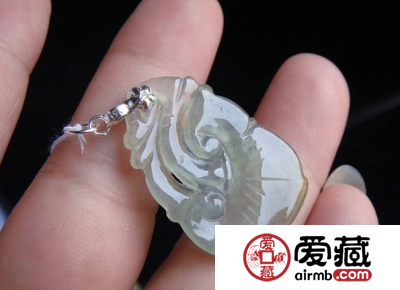 翡翠如意吊坠价格查询 翡翠如意吊坠多少钱