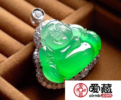 翡翠吊坠回收价格 翡翠吊坠回收多少钱