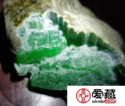 哪里有翡翠原石批发 最大的翡翠原石批发市场