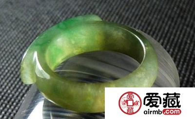 老翡翠值钱吗 为什么说老翡翠价值比普通的翡翠高