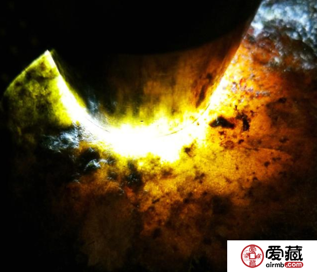 会卡翡翠原石的特点是什么 快来涨姿势