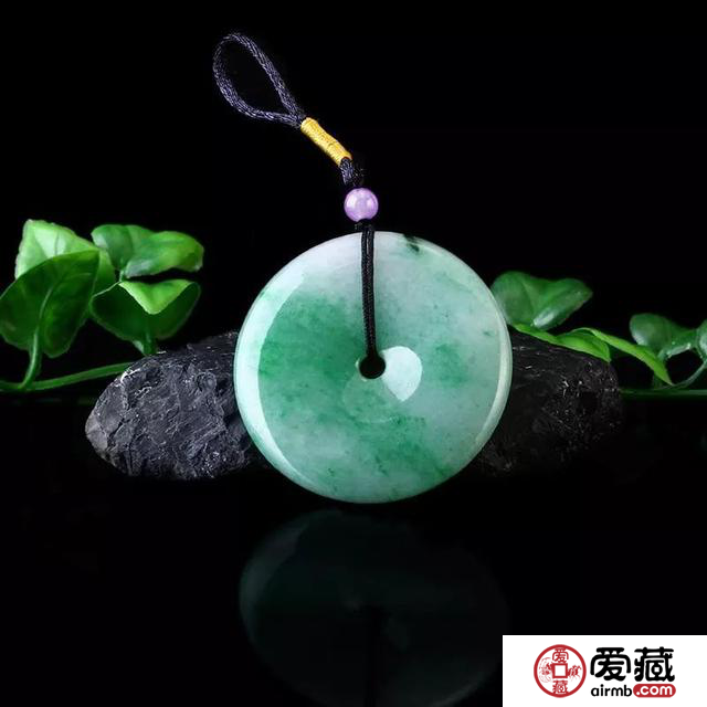 翡翠和碧玉區(qū)別 如何分辨
