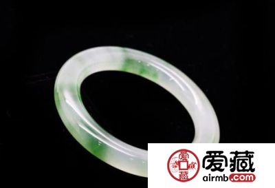 翡翠手镯最保值的原因是什么