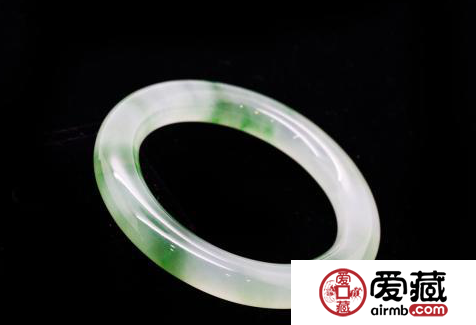 翡翠手鐲最保值的原因是什么