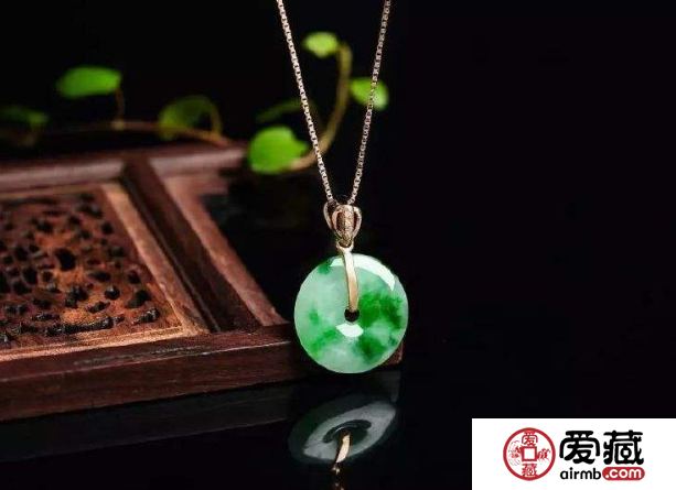 翡翠手鐲的歷史傳說故事 翡翠手鐲知識(shí)