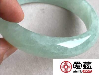 翡翠天然棉絮形成原因是什么