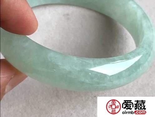 翡翠天然棉絮形成原因是什么