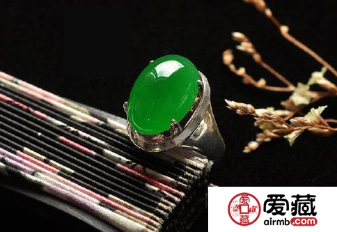 怎样挑选翡翠戒指 抓这6个关键点