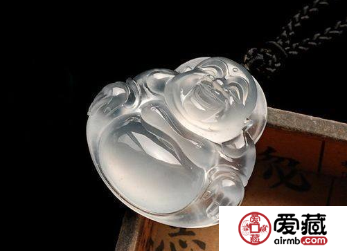 翡翠佛寓意 翡翠佛的手勢各有什么含義