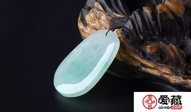 翡翠纹路是什么 翡翠有纹路好不好