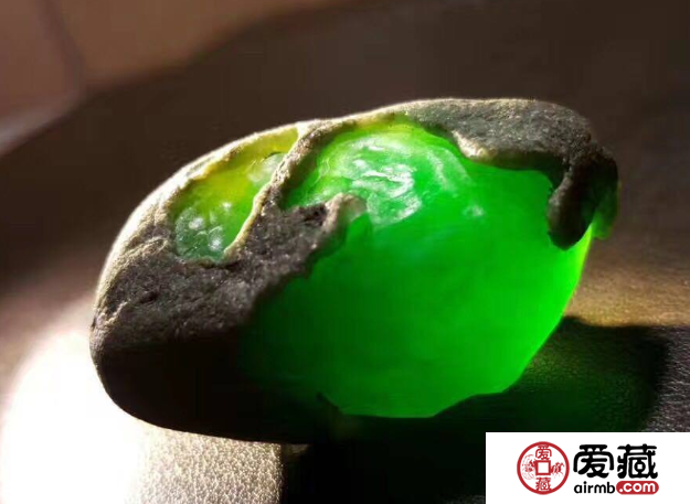 翡翠原石好壞怎么看 看這五大點