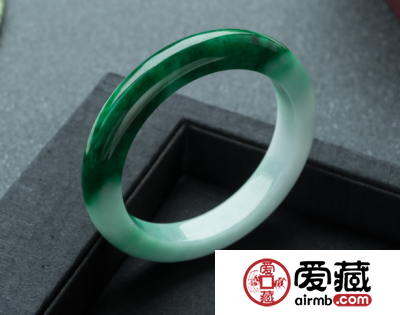糯种翡翠价格多少 属于什么档次的翡翠