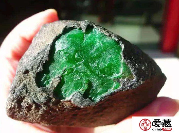 翡翠原石怎么辨别好坏 你还在被坑吗?