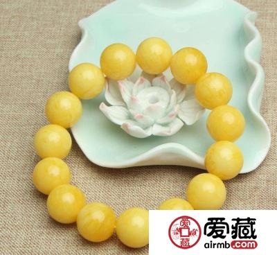 蜜蜡琥珀手串如何盘玩，蜜蜡琥珀手串盘玩方法