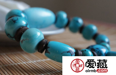 佩戴绿松石手串有什么好处，绿松石手串的功效与作用有哪些？