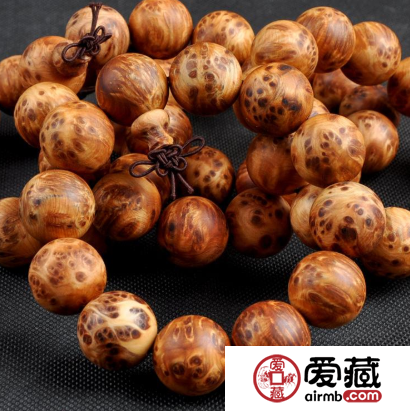 佩戴崖柏手串有什么好處？崖柏手串的功效與作用有哪些？