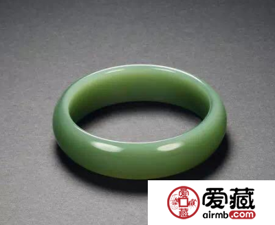 和田玉手镯什么颜色好 白色是最好的吗