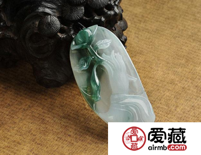 翡翠佛手的寓意 翡翠佛手象征什么