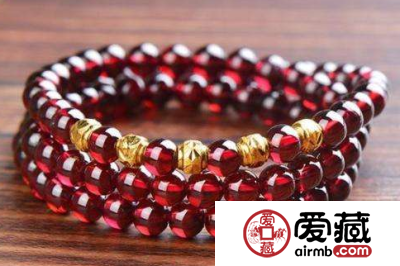 佩戴石榴石手串有什么好处？石榴石手串的功效与作用有哪些？