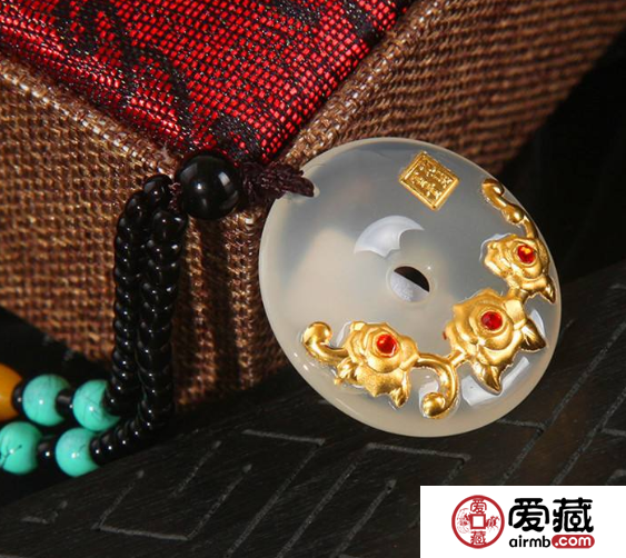 金鑲玉吊墜圖片及價(jià)格 金鑲玉吊墜多少錢