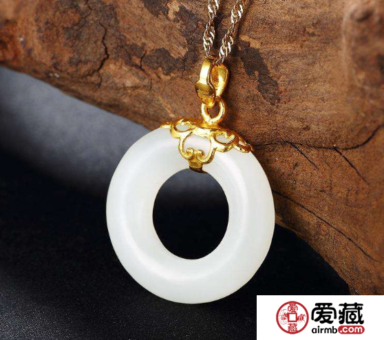 金鑲玉吊墜圖片及價(jià)格 金鑲玉吊墜多少錢
