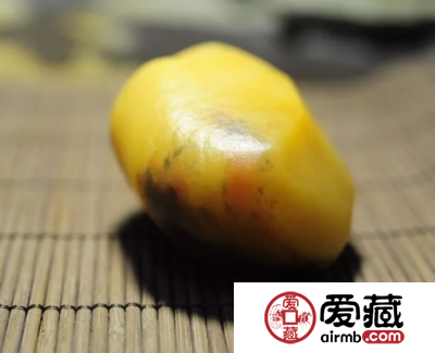 金丝玉什么颜色值钱 什么颜色的金丝玉最贵