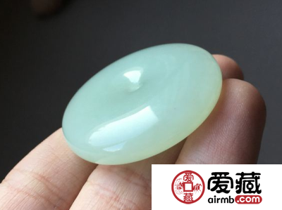 青色和田玉的价格表  青色和田玉多少钱