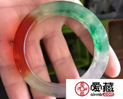 翡翠的真假辨别方法 翡翠真假辨别三大攻略