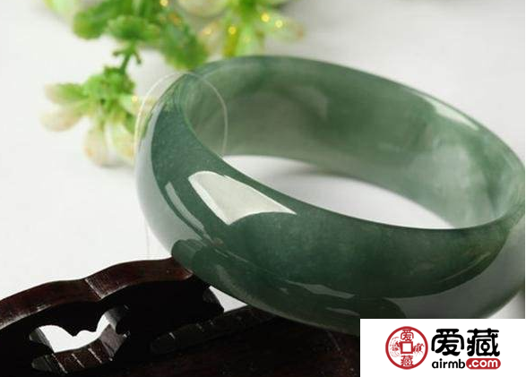 冰種油清翡翠圖片 冰種油清翡翠價(jià)格高嗎