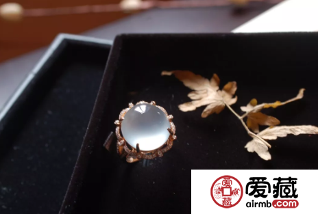 翡翠戒面鑒定 什么樣的翡翠戒面最好