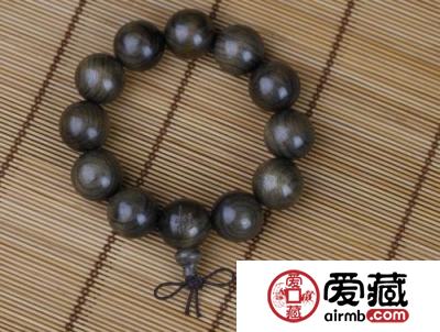 金丝楠木手串如何盘玩，金丝楠木手串盘玩方法