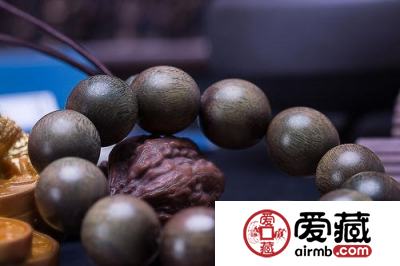 绿檀木手串如何盘玩，绿檀木手串盘玩方法