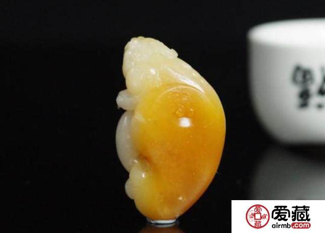 和田玉黄沁籽料图片 黄沁籽料精品图片欣赏