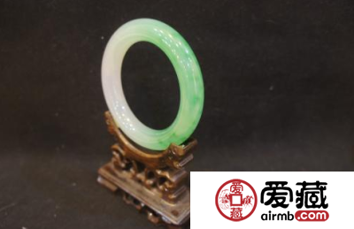玉手镯断了迷信说法 玉手镯摔碎预示什么