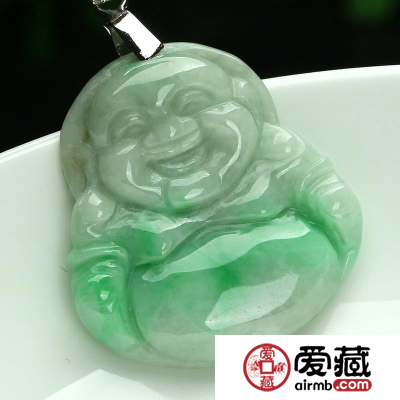 翡翠佛公价格是多少 翡翠佛公价格