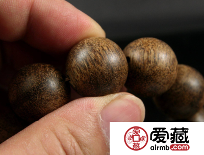 沉香手串怎么样，如何选沉香手串