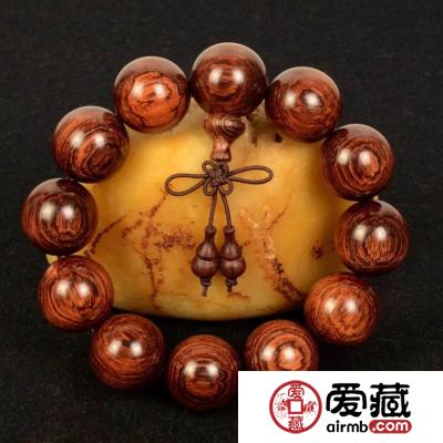 黄花梨手串怎么样，如何选海南黄花梨手串