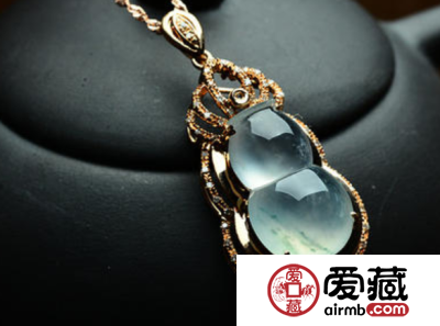 翡翠吊坠价格图片 翡翠吊坠价格如何