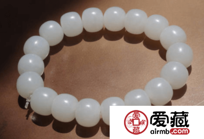 白色翡翠手串图片及价格表