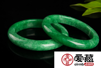 豆种翡翠值钱吗 豆种翡翠值得入手吗