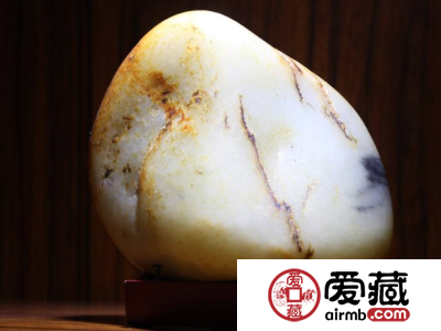 和田玉原石鉴别方法及选购技巧