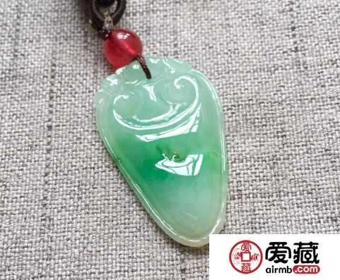 商场买的翡翠是真的吗 大商场里的翡翠靠谱吗