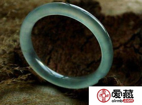 1万5左右的翡翠手镯 1万5左右的翡翠手镯好不好