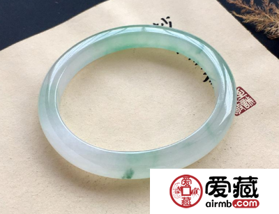 新手如何鉴别翡翠 这4个方法要记住