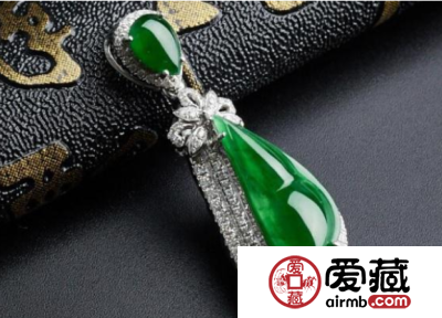 翡翠四季豆吊坠图片 翡翠四季豆镶嵌款式图片