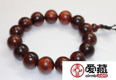 黄花梨手串的价格 几百元能买花梨手串吗