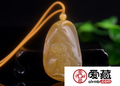 金丝玉吊坠价格 金丝玉吊坠值多少钱