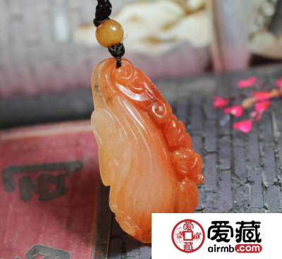 金丝玉吊坠价格 金丝玉吊坠值多少钱